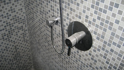bathroom-tile-shower