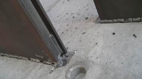 cantilevered-steel-stair-off-concrete-wall-detail weld
