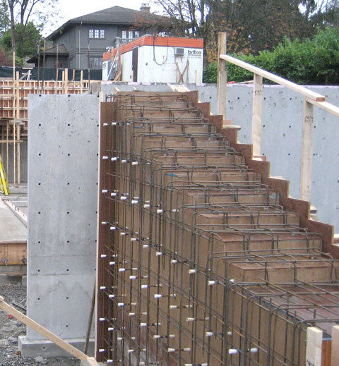 cantilevered-concrete-stair-suspended+slab+reinforcement-bars