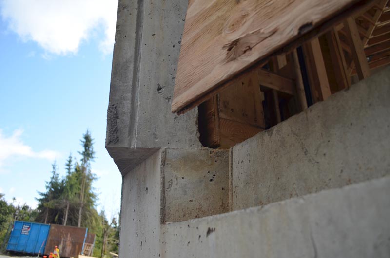 angled-concrete-formwork-at-a-concrete-wall-transition-and-door-opening