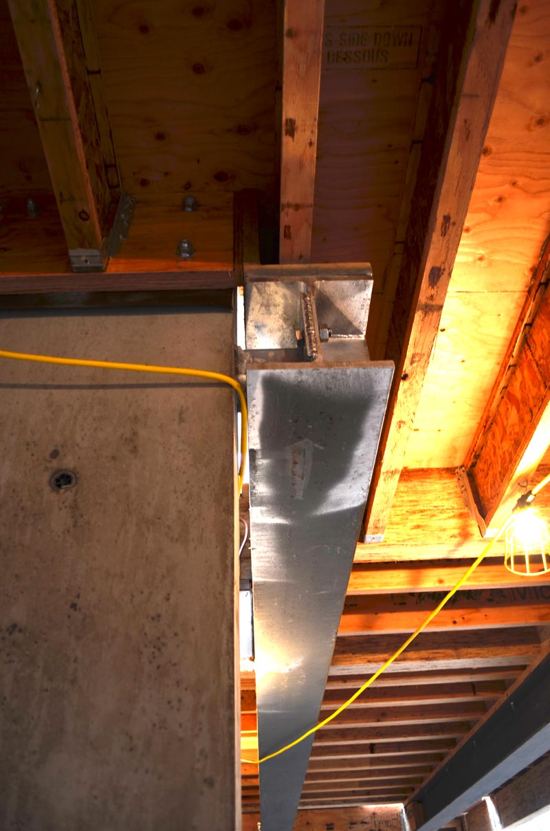 DETAIL---shear-connection-between-steel-I-beam-and-concrete-wall---conncted-through-embedded-HSS-extension