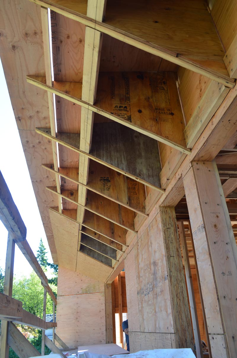 cantilevered-roof-wood-framing-with-knife-edge-perimeter-2